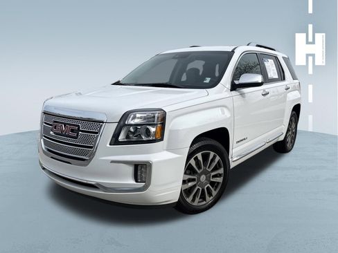 Used 2017 GMC Terrain Denali image 3