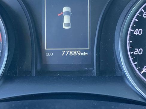 Used 2022 Toyota Camry SE image 30