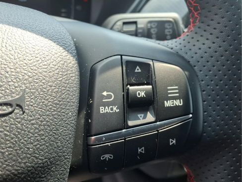 Used 2023 Ford Escape ST-Line Select AWD/4WD image 19