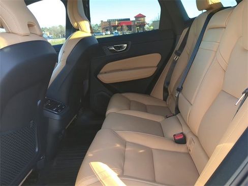 Used 2021 Volvo XC60 T5 Inscription w/ Advanced Package image 13