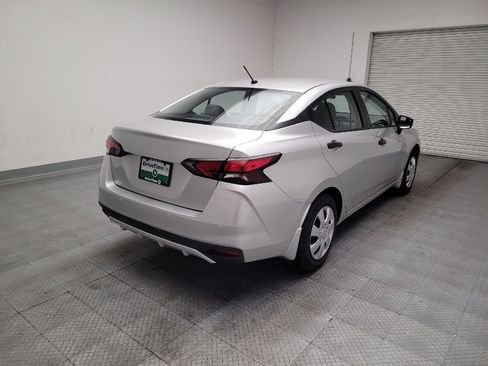 Used 2021 Nissan Versa S FWD image 9