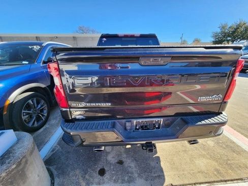 Used 2024 Chevrolet Silverado 1500 High Country w/ High Country Premium Package image 5