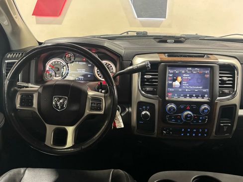 Used 2018 RAM 2500 Laramie image 18