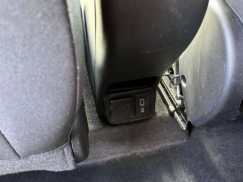 Used 2021 Chevrolet TrailBlazer LT w/ Convenience Package image 12