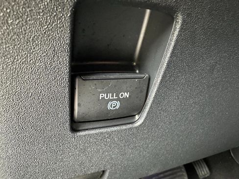 Used 2025 Ford Bronco Outer Banks AWD/4WD image 32