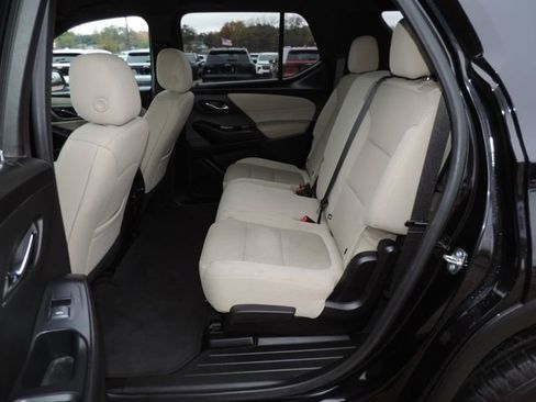 Certified 2022 Chevrolet Traverse LS image 18