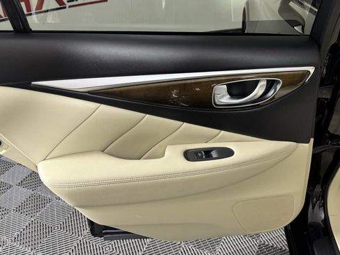 Used 2019 INFINITI Q50 Luxe w/ Essential Package (3.0T Luxe) RWD image 28
