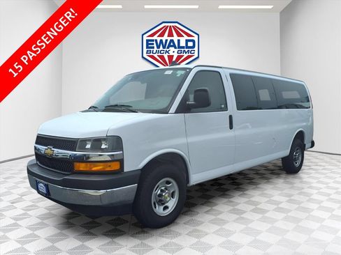 Used 2024 Chevrolet Express 3500 LT w/ LT Preferred Equipment Group RWD image 1