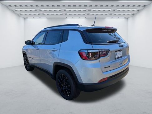 New 2026 Jeep Compass Latitude AWD/4WD image 6