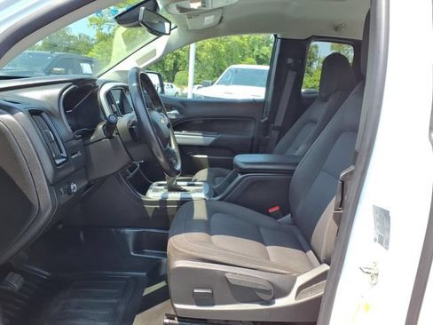 Used 2022 Chevrolet Colorado LT w/ Fleet Safety Package RWD image 16