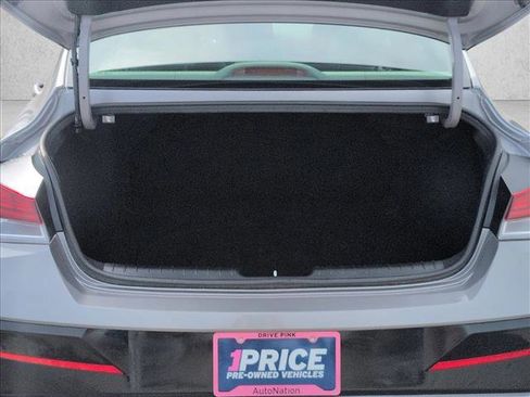 Used 2025 Hyundai Elantra SEL image 6