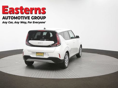 Used 2023 Kia Soul LX FWD image 38