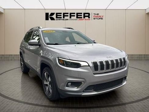 Used 2019 Jeep Cherokee Limited AWD/4WD image 9