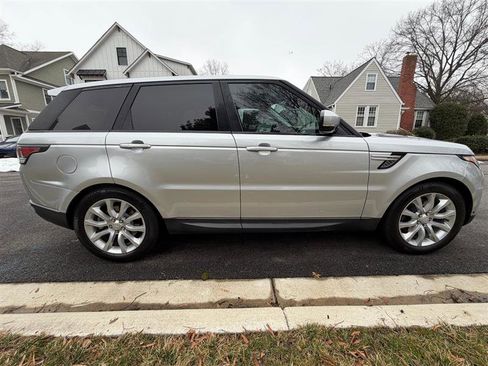 Used 2016 Land Rover Range Rover Sport HSE image 8