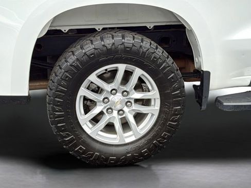 Used 2020 Chevrolet Silverado 1500 LT w/ Texas Edition image 24