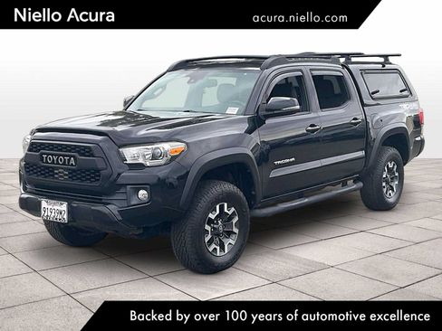 Used 2018 Toyota Tacoma TRD Off-Road w/ Technology Package AWD/4WD image 1