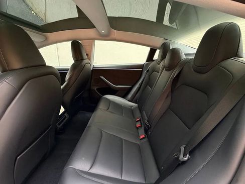 Used 2025 Tesla Model 3 Long Range AWD/4WD image 8