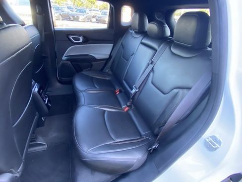 Used 2024 Jeep Compass Limited image 23