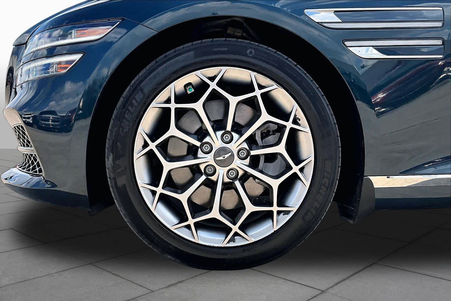 Used 2023 Genesis G80 2.5T w/ Advanced Package RWD image 11