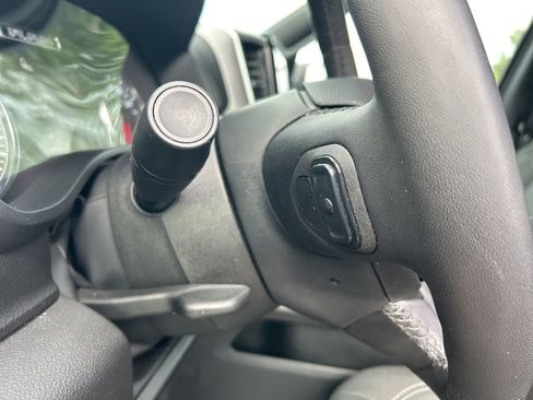 Certified 2025 RAM 1500 Big Horn AWD/4WD image 36