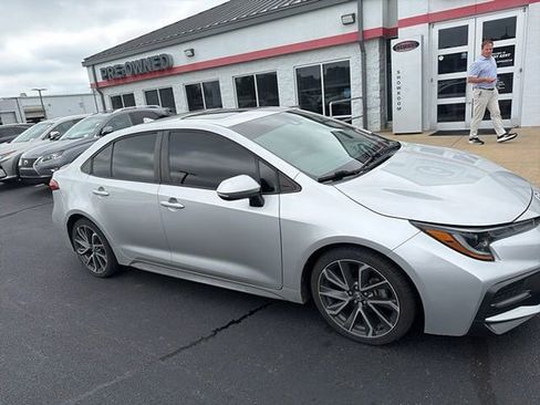 Used 2020 Toyota Corolla XSE FWD image 5