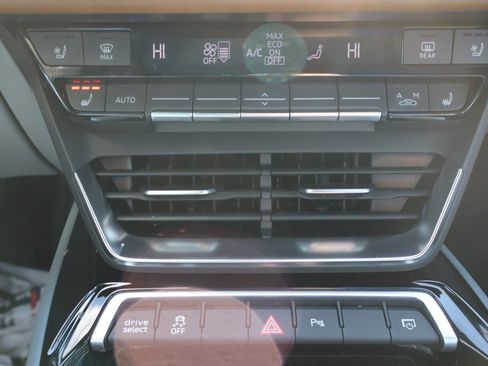 Used 2023 Audi e-tron GT Premium Plus w/ Executive Package image 15