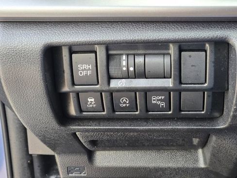 Used 2023 Subaru Crosstrek 2.5i Limited w/ Moonroof Package image 27