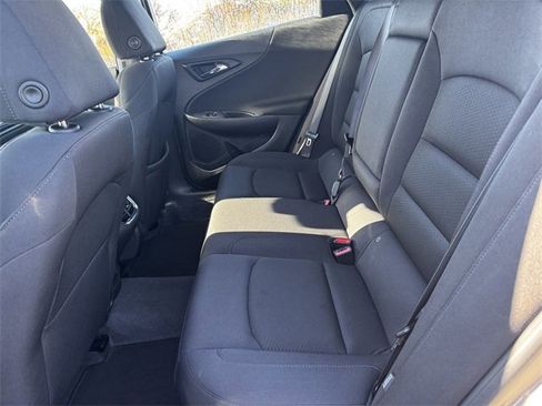 Used 2024 Chevrolet Malibu LT image 19