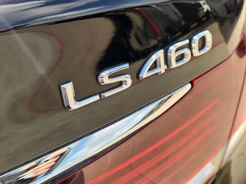Used 2014 Lexus LS 460 w/ Comfort Package RWD image 33