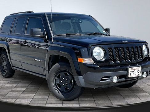 Certified 2017 Jeep Patriot Sport w/ Power Value Group FWD image 37