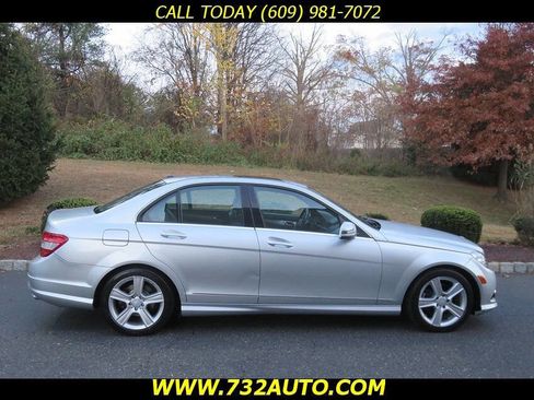 Used 2010 Mercedes-Benz C 300 Sedan image 4