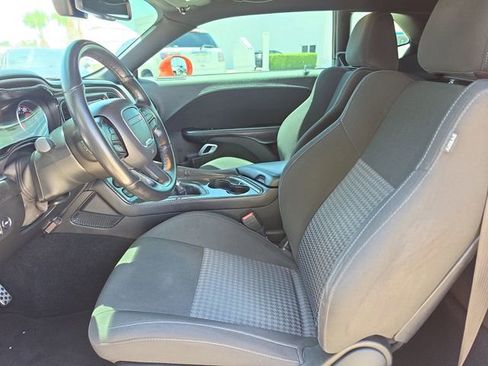 Used 2021 Dodge Challenger R/T w/ Driver Convenience Group RWD image 11