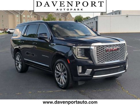 Used 2021 GMC Yukon Denali w/ Denali Premium Package AWD/4WD image 1