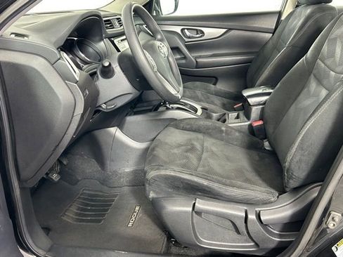 Used 2016 Nissan Rogue S AWD/4WD image 15