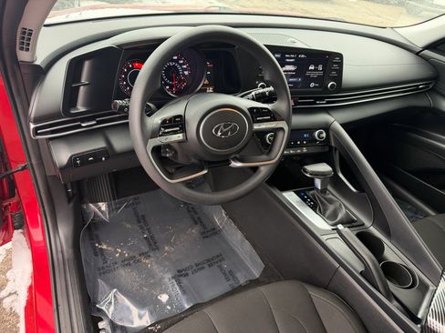 Used 2021 Hyundai Elantra SEL image 37