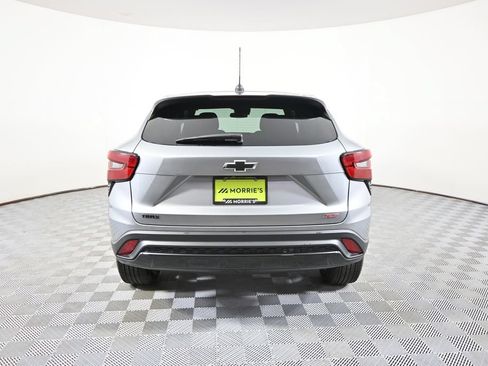 Used 2024 Chevrolet Trax RS w/ Driver Confidence Package FWD image 5