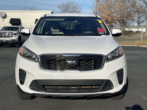 Used 2019 Kia Sorento FWD V6 image 2