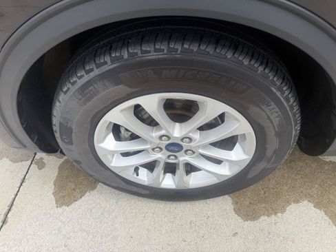 Used 2022 Ford Escape SE w/ Cold Weather Package FWD image 23