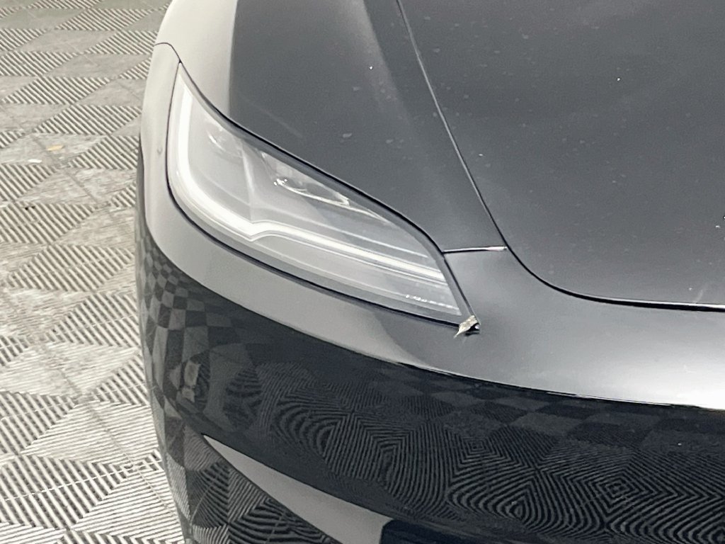 Used 2024 Tesla Model 3 Standard Range RWD image 9