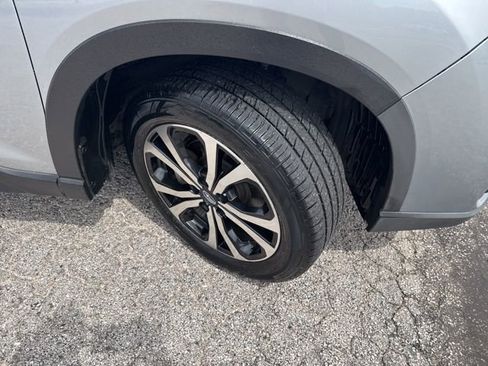 Used 2019 Subaru Forester Limited w/ Popular Package #3 image 9