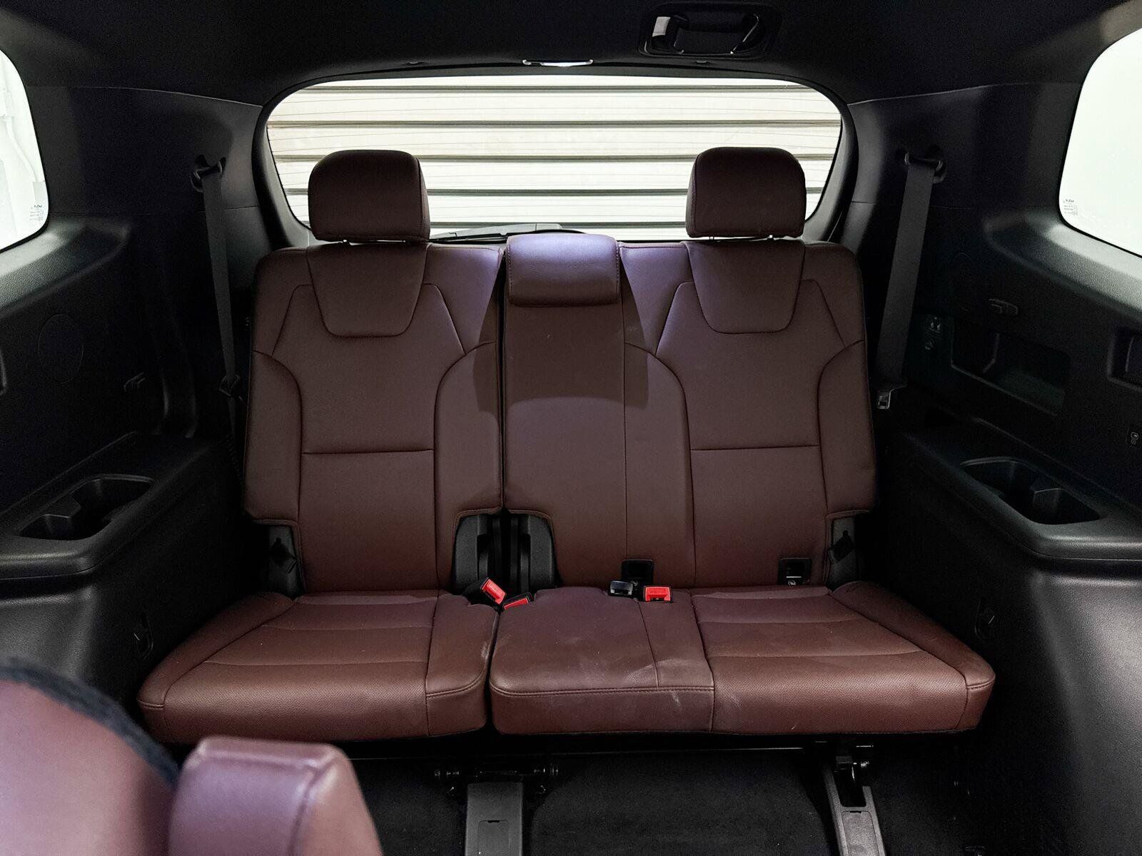 Used 2024 Kia Telluride EX w/ EX Captain's Chair Package AWD/4WD image 13