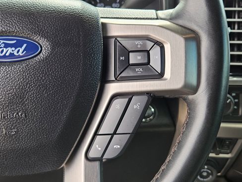 Used 2021 Ford F250 Platinum w/ FX4 Off-Road Package AWD/4WD image 18