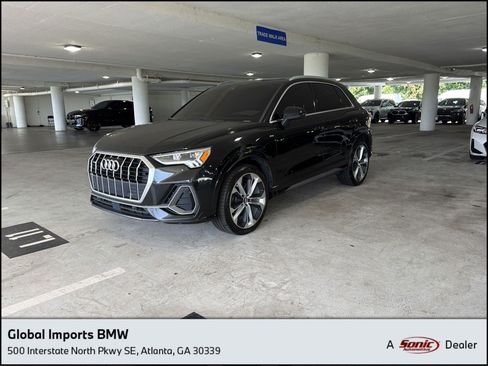 Used 2020 Audi Q3 2.0T Premium Plus w/ Premium Plus Package AWD/4WD image 1