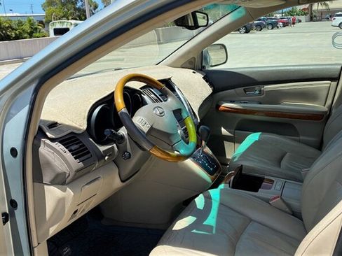 Used 2004 Lexus RX 330 FWD image 9