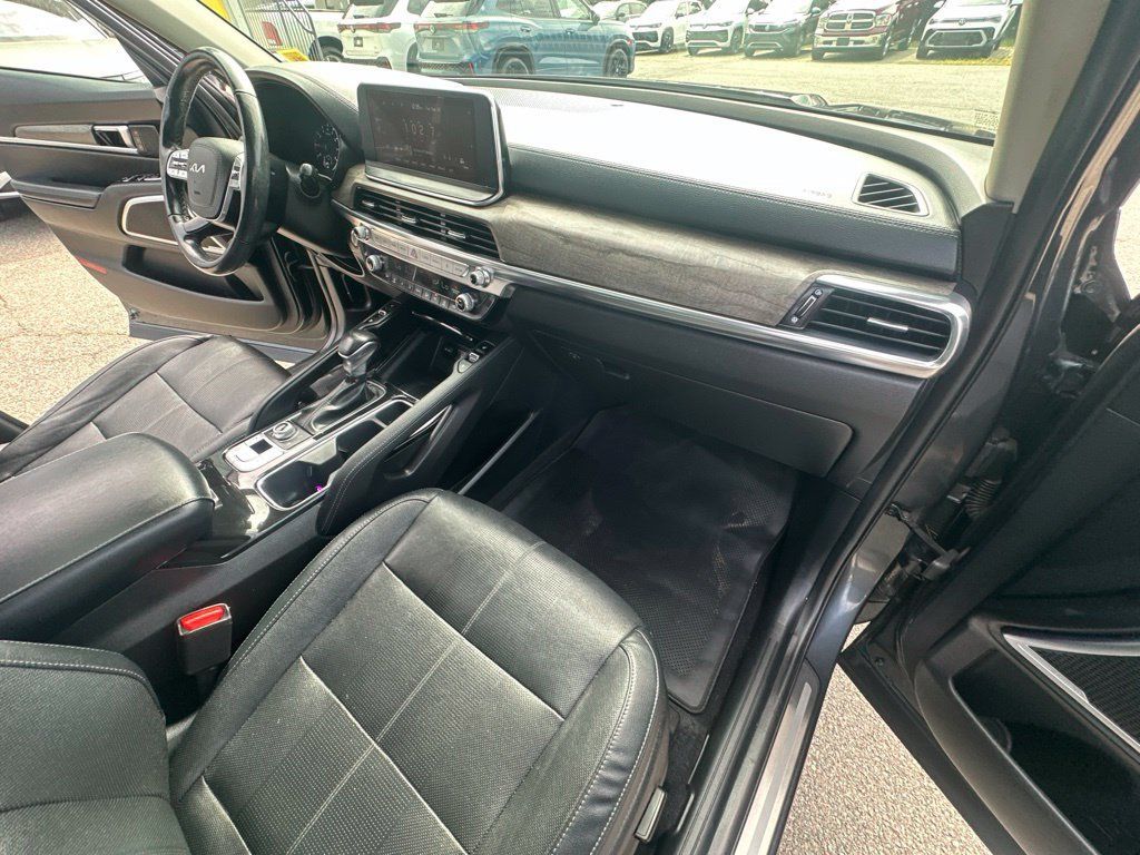 Used 2022 Kia Telluride SX w/ Nightfall Edition Package AWD/4WD image 34
