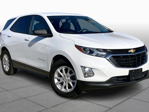 Certified 2021 Chevrolet Equinox LS w/ LS Convenience Package image 2