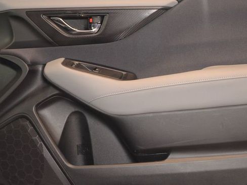 Used 2023 Subaru Outback Premium image 11