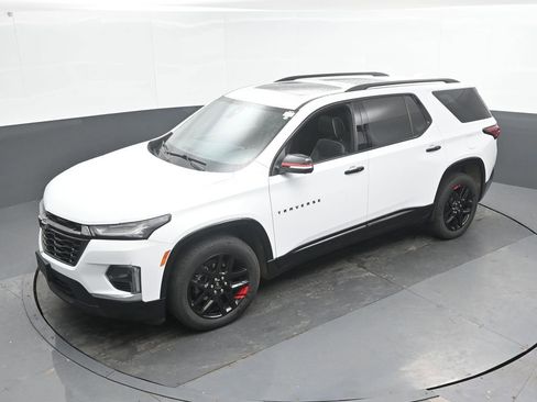 Used 2023 Chevrolet Traverse Premier w/ Redline Edition AWD/4WD image 39