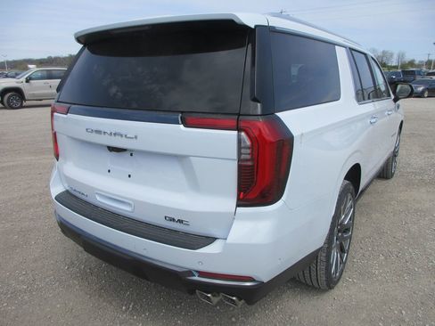 New 2026 GMC Yukon XL Denali Ultimate image 4