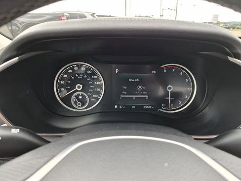 Used 2023 Genesis G70 2.0T RWD image 32